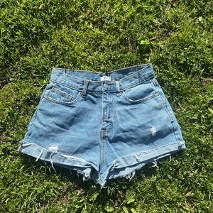 Blue High-Waisted Jean Shorts with Frayed Hem